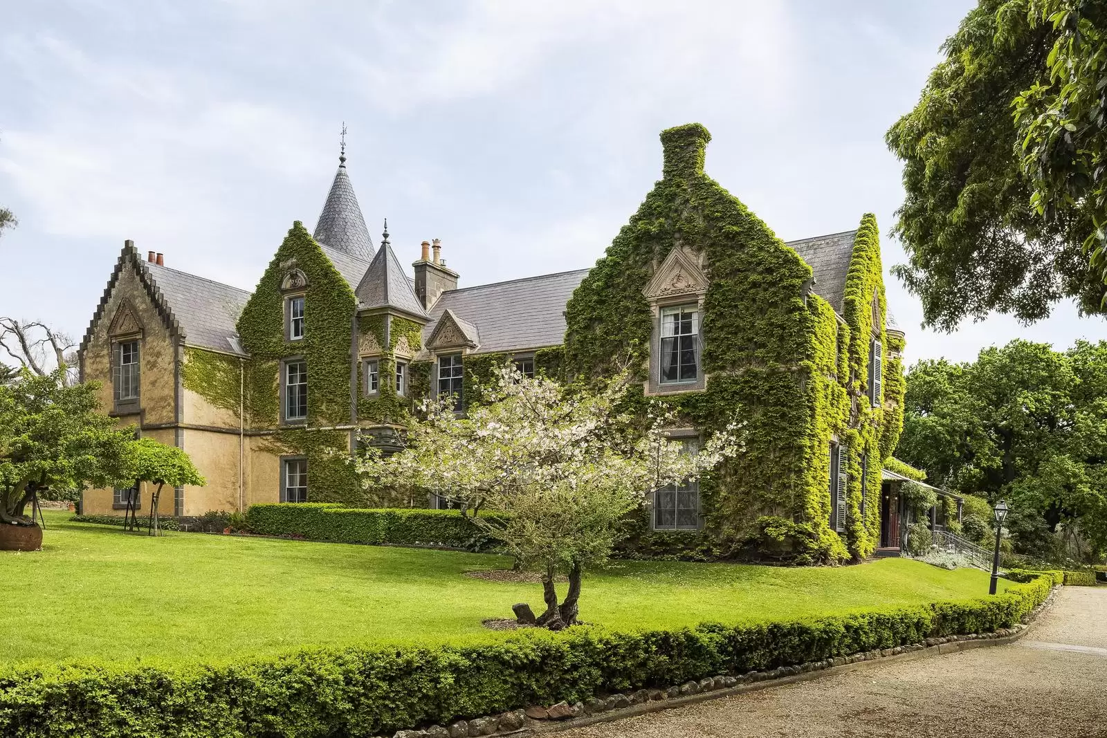 51 Overnewton Road, Keilor Sold by Christie's International Real Estate Victoria - image 1