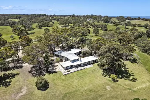 68 Heaths Road, Metung Sold by Christie's International Real Estate Victoria - image 2