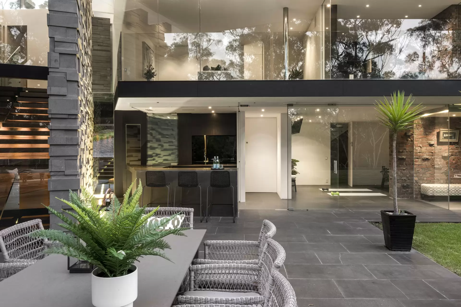 19-21 Riverside Road, Ivanhoe Sold by Christie's International Real Estate Victoria - image 1