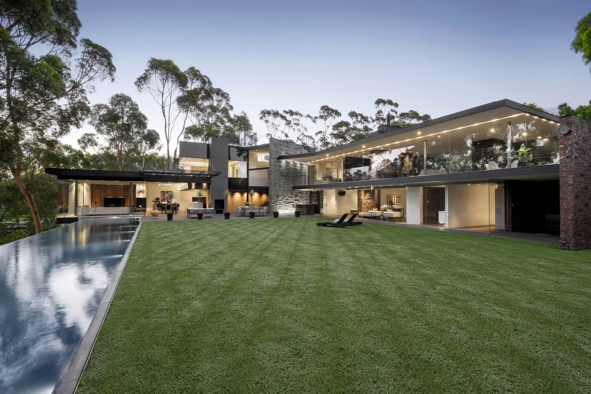 19-21 Riverside Road, Ivanhoe Sold by Christie's International Real Estate Victoria - image 1