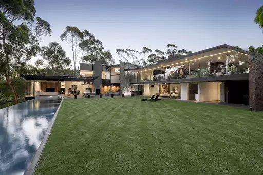 19-21 Riverside Road, Ivanhoe Sold by Christie's International Real Estate Victoria - image 2
