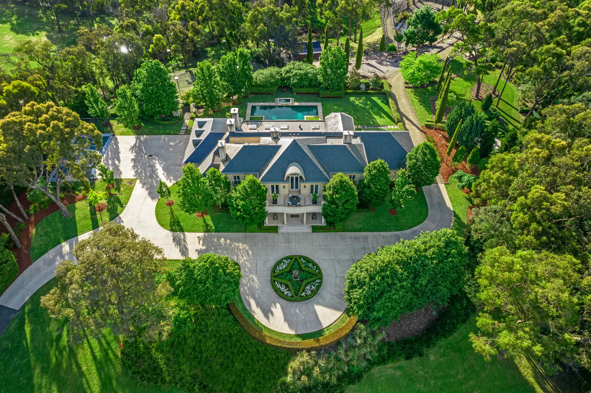 25 Hartley Road, Wonga Park Sold by Christie's International Real Estate Victoria - image 1