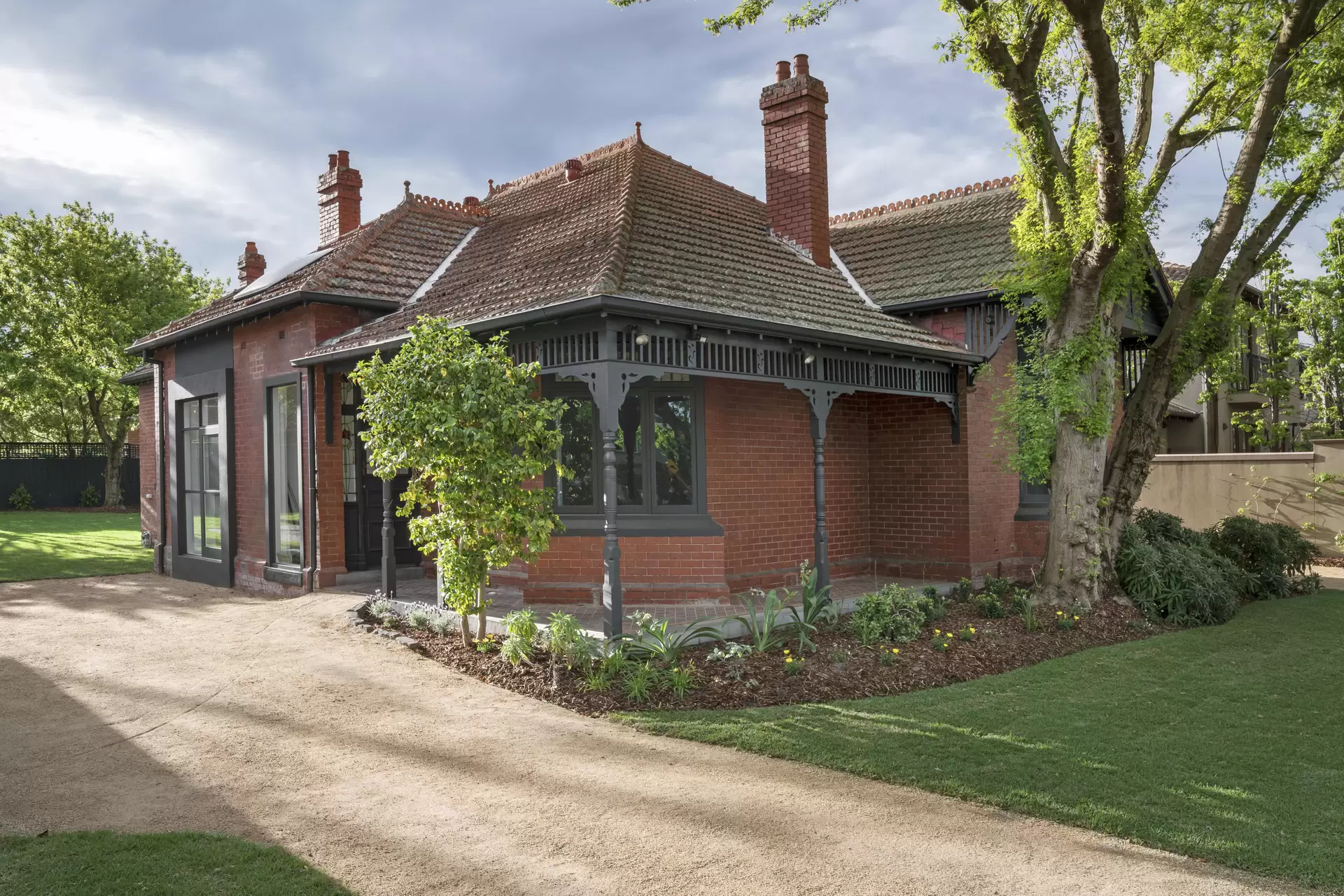 16 Thanet Street, Malvern Sold by Christie's International Real Estate Victoria - image 1