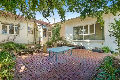 31 Grange Road, Toorak Sold by Christie's International Real Estate Victoria - image 6