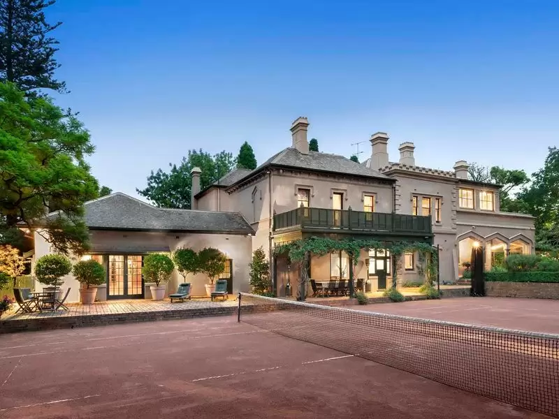 255 Domain Road, South Yarra Sold by Christie's International Real Estate Victoria - image 1